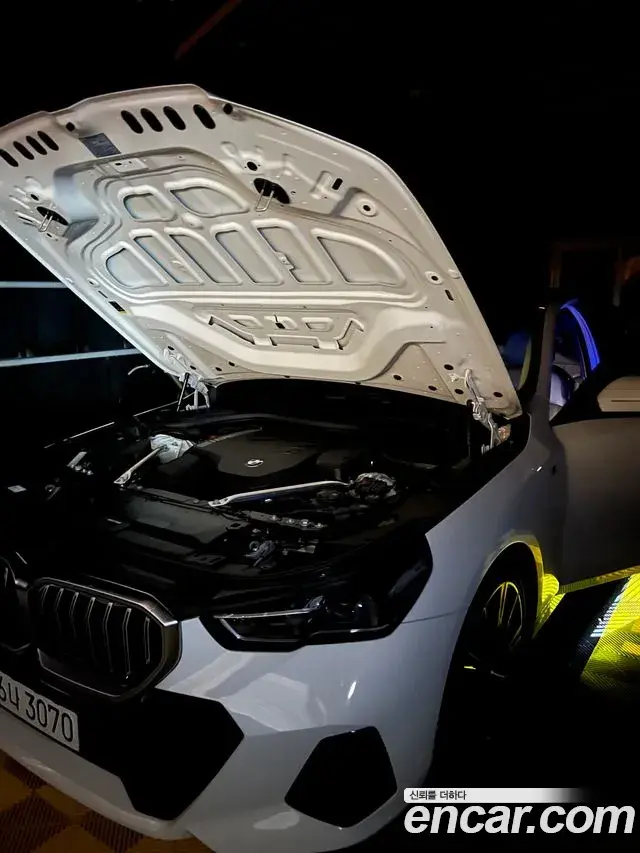 BMW 5 Series 2024 — Photo 4/15