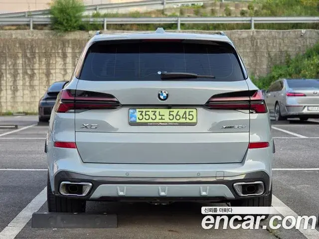 BMW X5 2025 — Photo 13/20