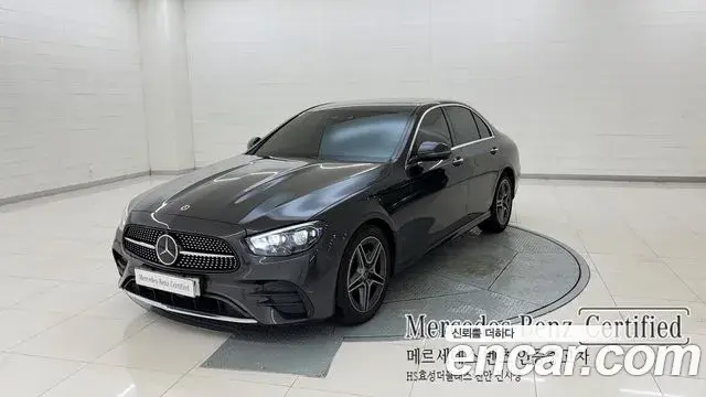 Mercedes-Benz E-Class 2023 — Фото 20/20