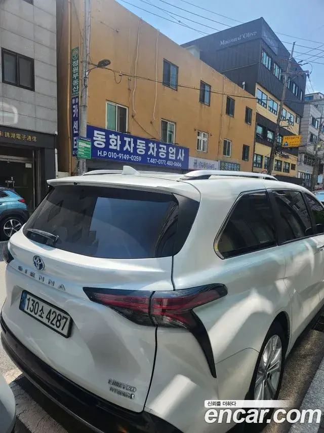 Toyota Sienna 2022 — Şəkil 4/13