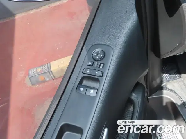 Hyundai Staria 2024 — Фото 8/20