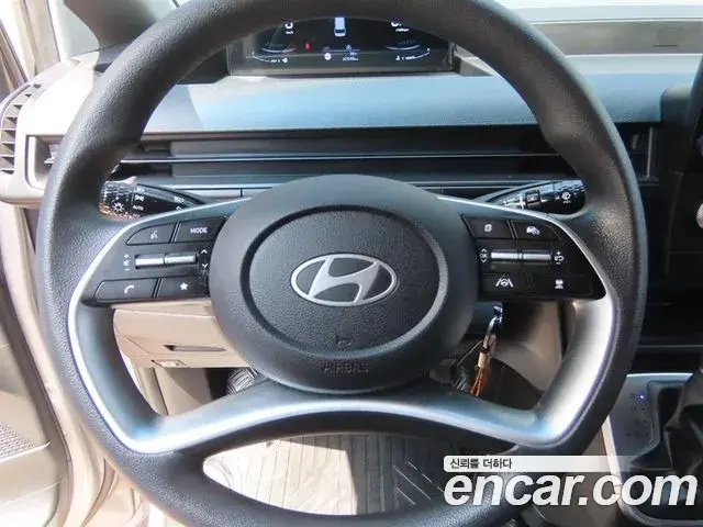 Hyundai Staria 2024 — Фото 11/20