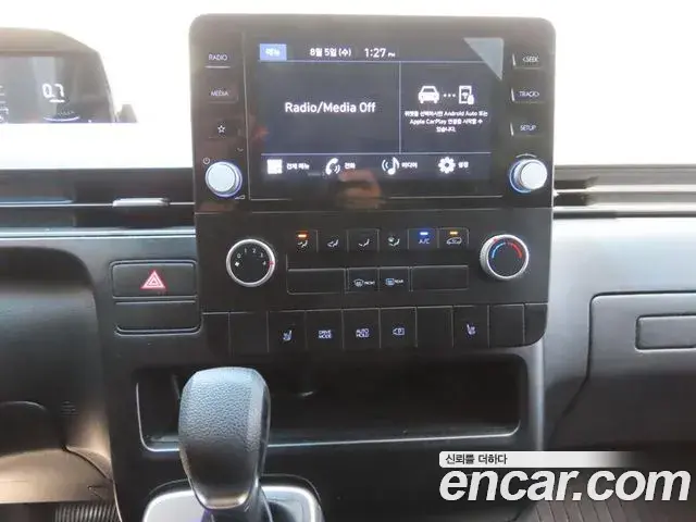 Hyundai Staria 2024 — Фото 13/20