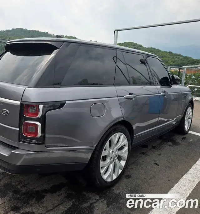 Land Rover Range Rover 2020 — Şəkil 1/10