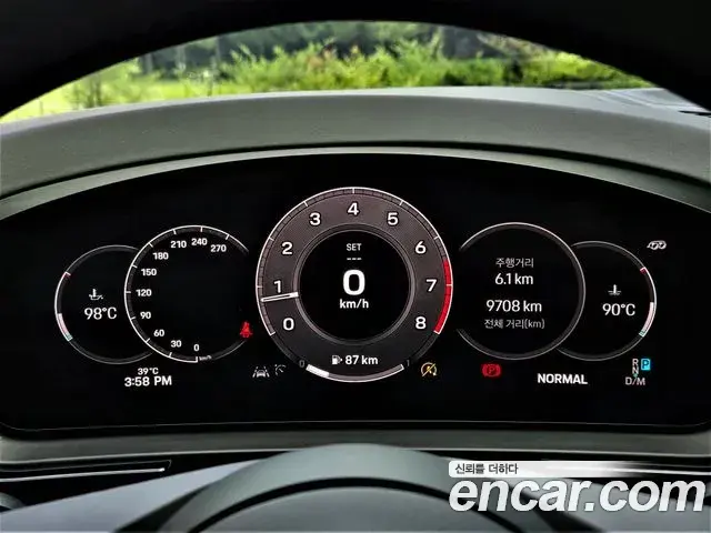 Porsche Cayenne 2023 — ფოტო 12/20