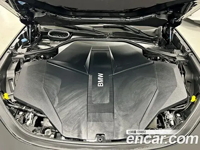 BMW i7 2024 — Photo 1/20