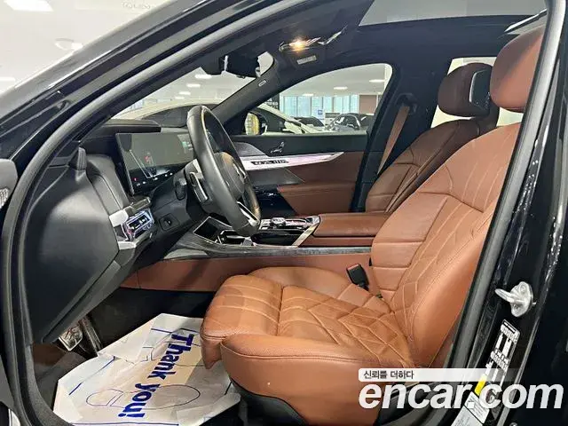 BMW i7 2024 — Photo 16/20