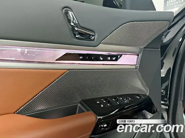 BMW i7 2024 — Photo 19/20