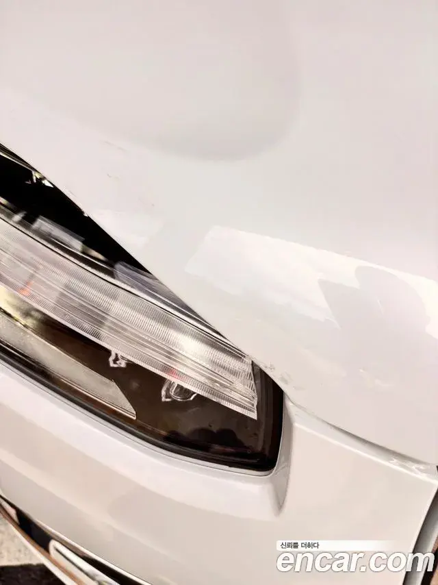 Volvo XC90 2023 — ფოტო 8/13