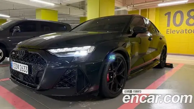 Audi RS3 2025 — ფოტო 1/15