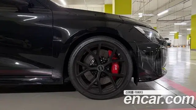 Audi RS3 2025 — ფოტო 10/15