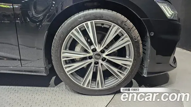 Audi A6 2023 — Photo 16/32