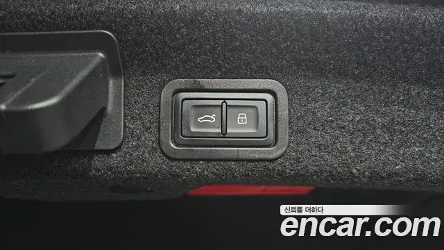 Audi A6 2023 — Photo 17/32