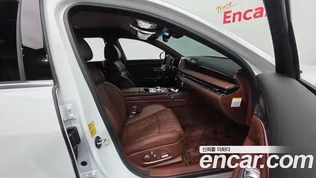 Genesis G90 2024 — Photo 10/29