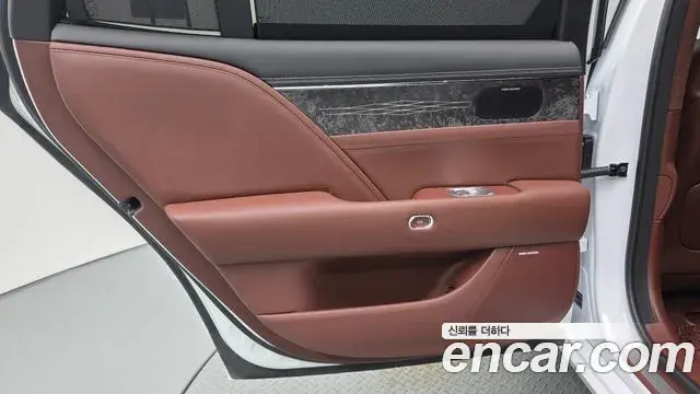 Genesis G90 2024 — Photo 4/29