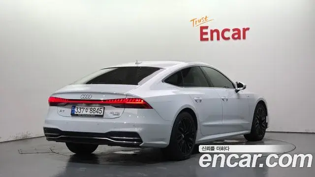 Audi A7 2020 — Photo 14/32