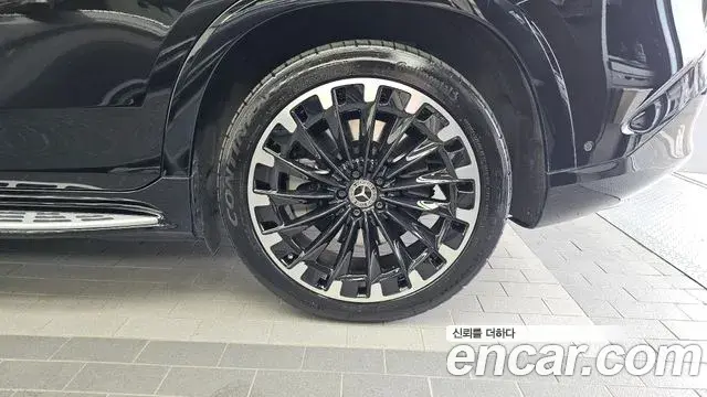 Mercedes-Benz EQS SUV 2023 — ფოტო 3/39