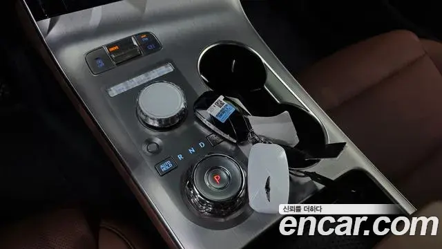 Genesis GV70 2025 — ფოტო 13/31