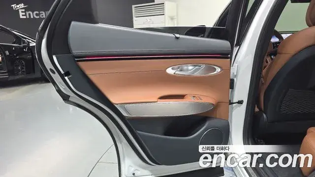 Genesis GV70 2025 — ფოტო 31/31