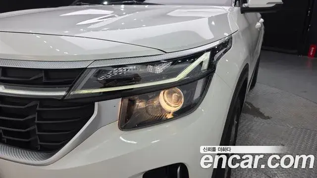 Kia Seltos 2025 — Photo 27/31