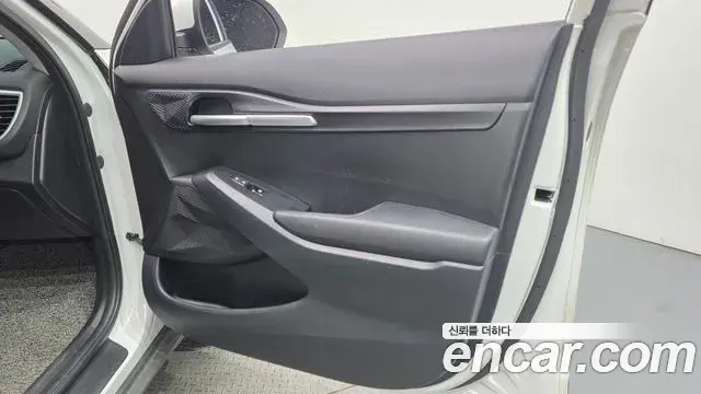 Kia Seltos 2025 — Photo 10/31