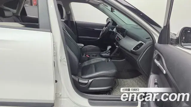 Kia Seltos 2025 — Photo 9/31