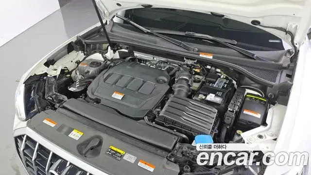 Audi Q3 2022 — ფოტო 16/31