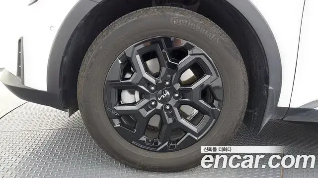 Kia Sorento 2024 — ფოტო 9/36