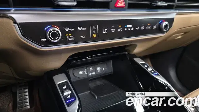 Kia Sorento 2024 — ფოტო 1/36