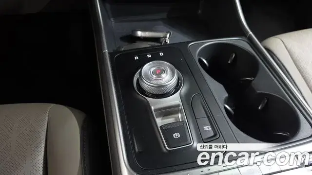 Kia Carnival 2025 — Фото 9/20