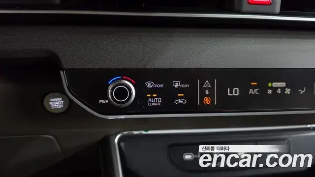 Kia Carnival 2025 — Фото 17/20