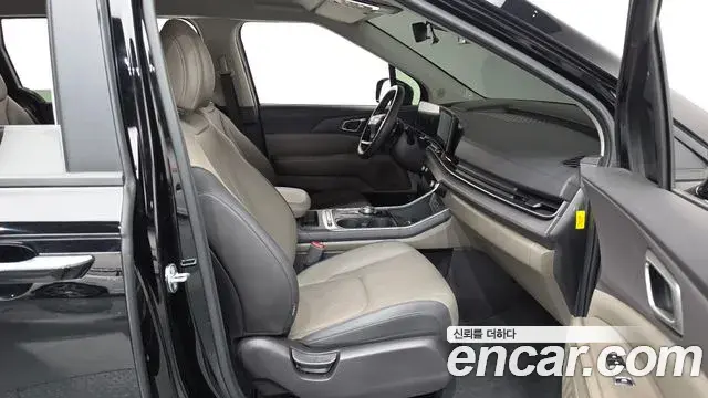 Kia Carnival 2025 — Şəkil 5/31