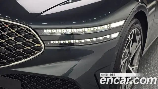 Genesis G90 2022 — ფოტო 15/34