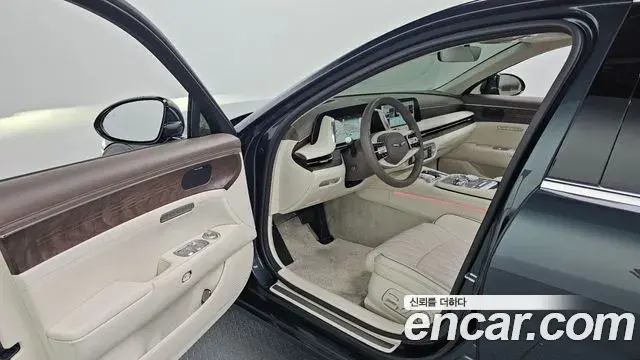 Genesis G90 2022 — ფოტო 27/34