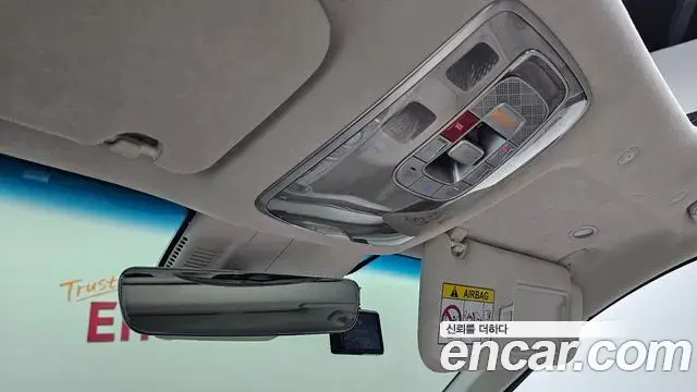 Genesis G90 2022 — ფოტო 31/34