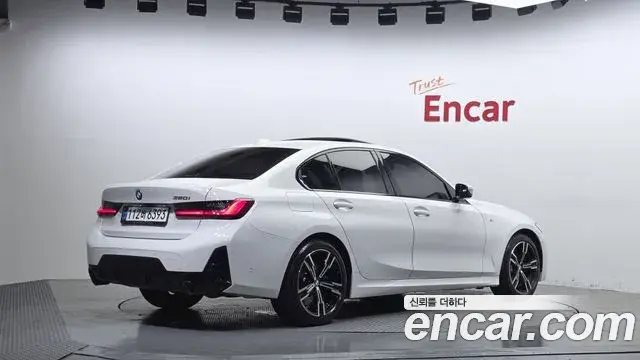 BMW 3 Series 2024 — Фото 2/20
