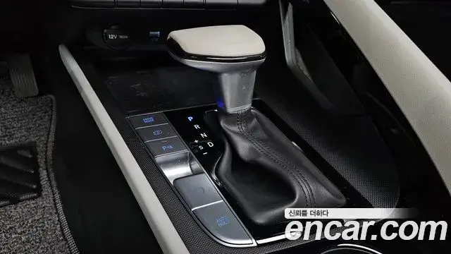 Hyundai Avante 2023 — Фото 7/20