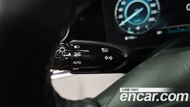 Hyundai Avante 2023 — Фото 18/20