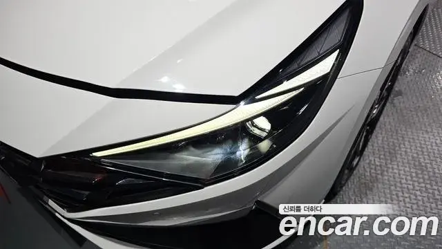 Hyundai The New Avante Hybrid 2023 — Şəkil 14/32