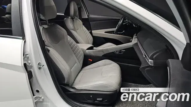 Hyundai The New Avante Hybrid 2023 — Şəkil 9/32
