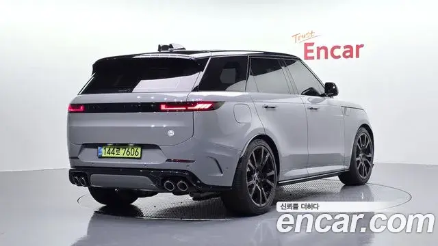 Land Rover Range Rover Sport 2025 — ფოტო 17/20