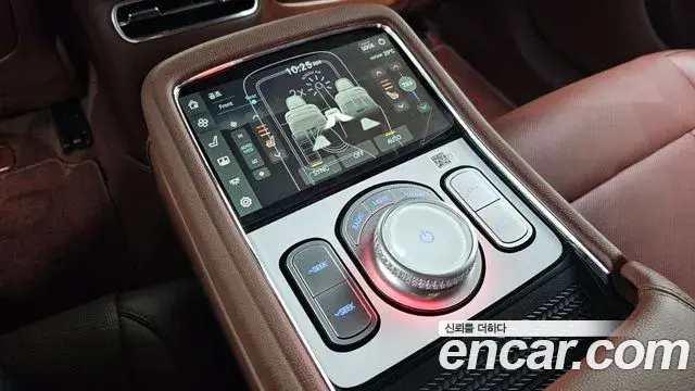 Genesis G90 2022 — Фото 18/20