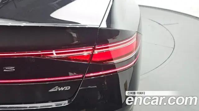 Genesis G90 2022 — Şəkil 13/31