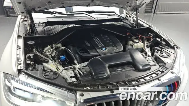BMW X6 2018 — Photo 4/20