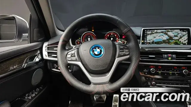 BMW X6 2018 — Photo 15/20