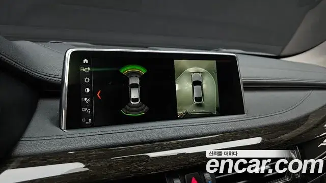 BMW X6 2018 — Photo 11/20