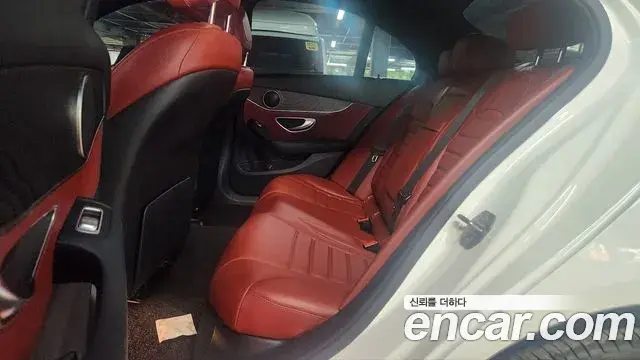 Mercedes-Benz C-Class 2018 — ფოტო 6/20