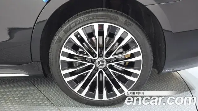 Mercedes-Benz S-Class 2021 — Şəkil 28/33