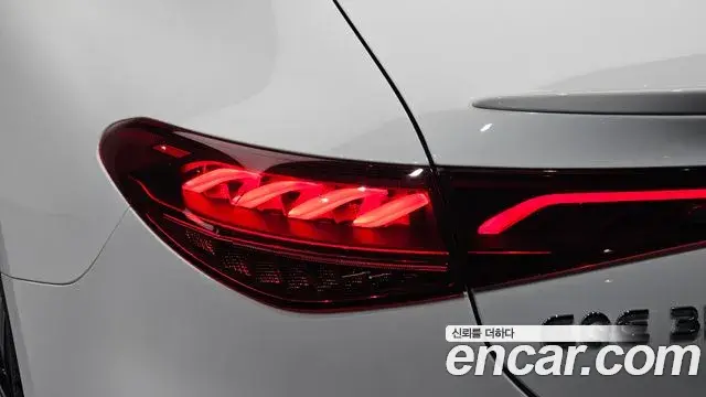 Mercedes-Benz EQE 2024 — Şəkil 18/30