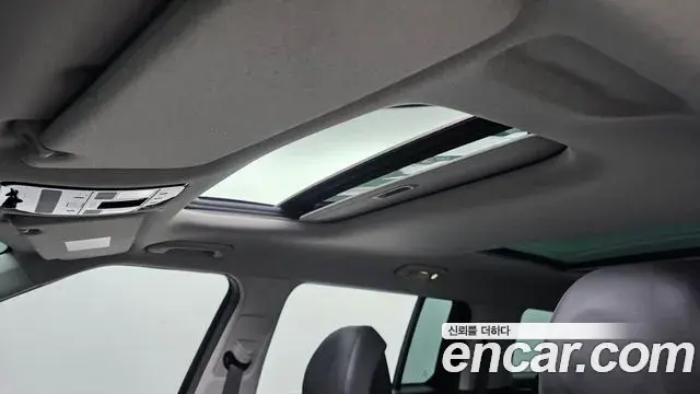 Hyundai Santa Fe 2025 — ფოტო 33/36